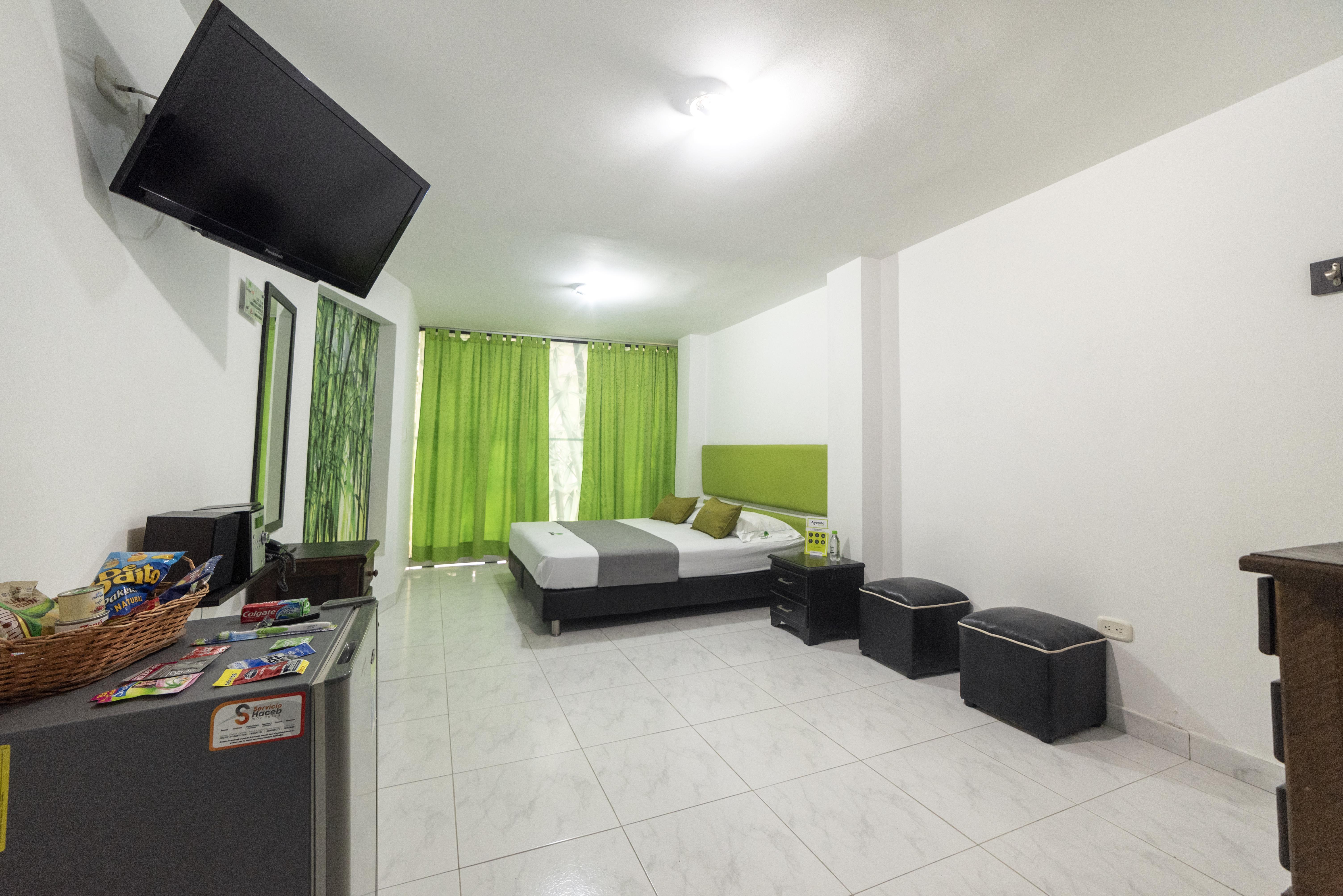 Hotel Paradise Lleras Медельин Экстерьер фото